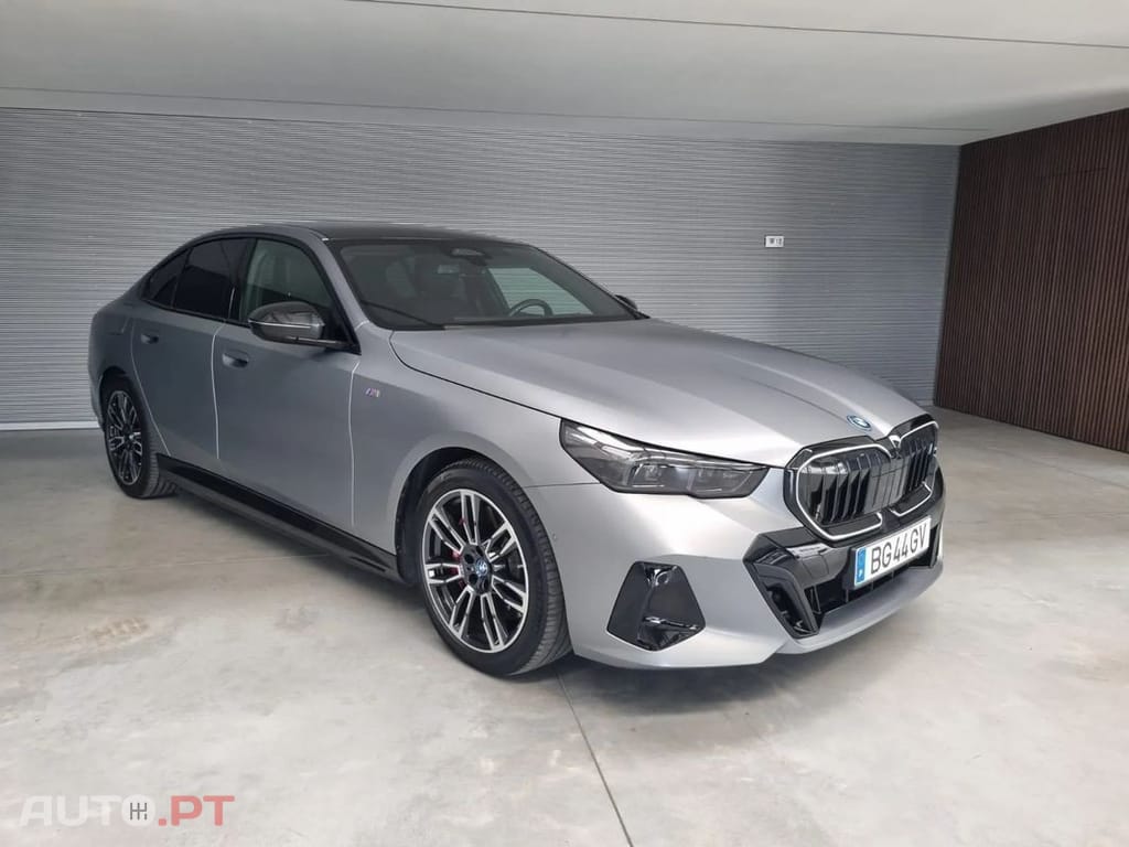 BMW i5 eDrive40 Pack Desportivo M Pro