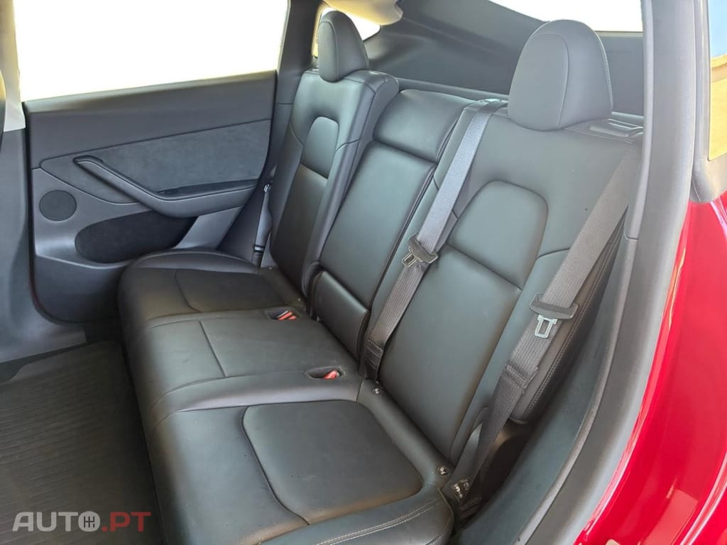 Tesla Model Y Grande Autonomie Dual Motor AWD