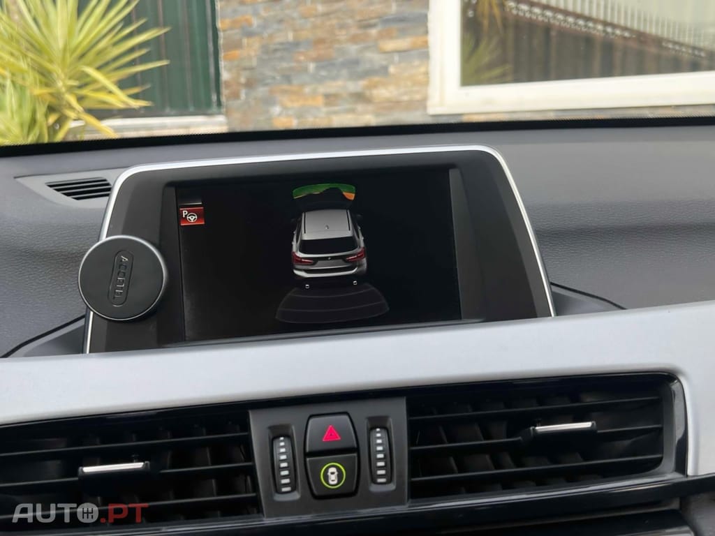 BMW X1 18 d sDrive Auto
