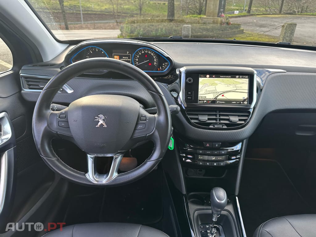 Peugeot 2008 1.5 BlueHDi Allure EAT6