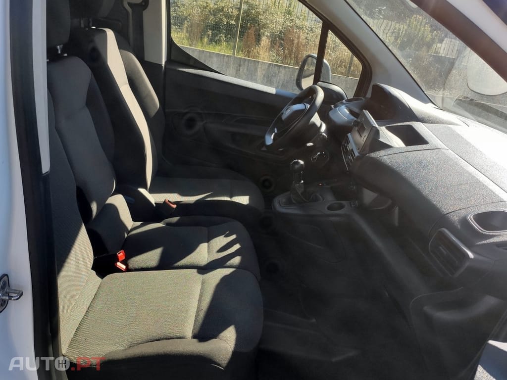 Peugeot Partner 1.5 BlueHDi Asphalt Longa