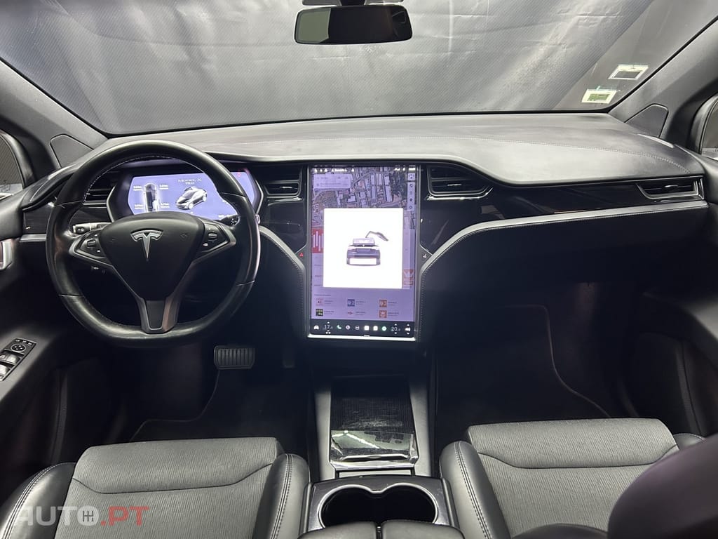 Tesla Model X 75D