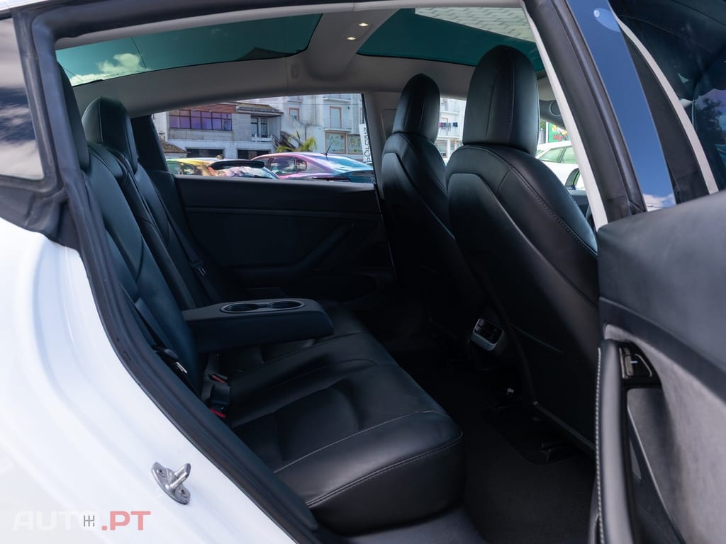 Tesla Model 3 Standard RWD