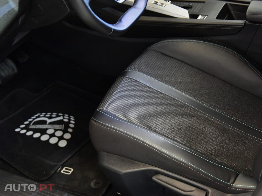 Peugeot 308 SW 1.2 PureTech Allure EAT8