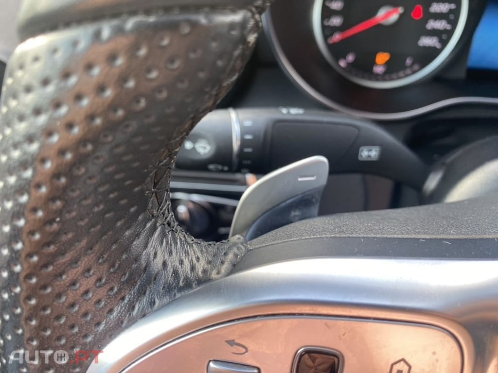Mercedes-Benz C 220 d AMG Line