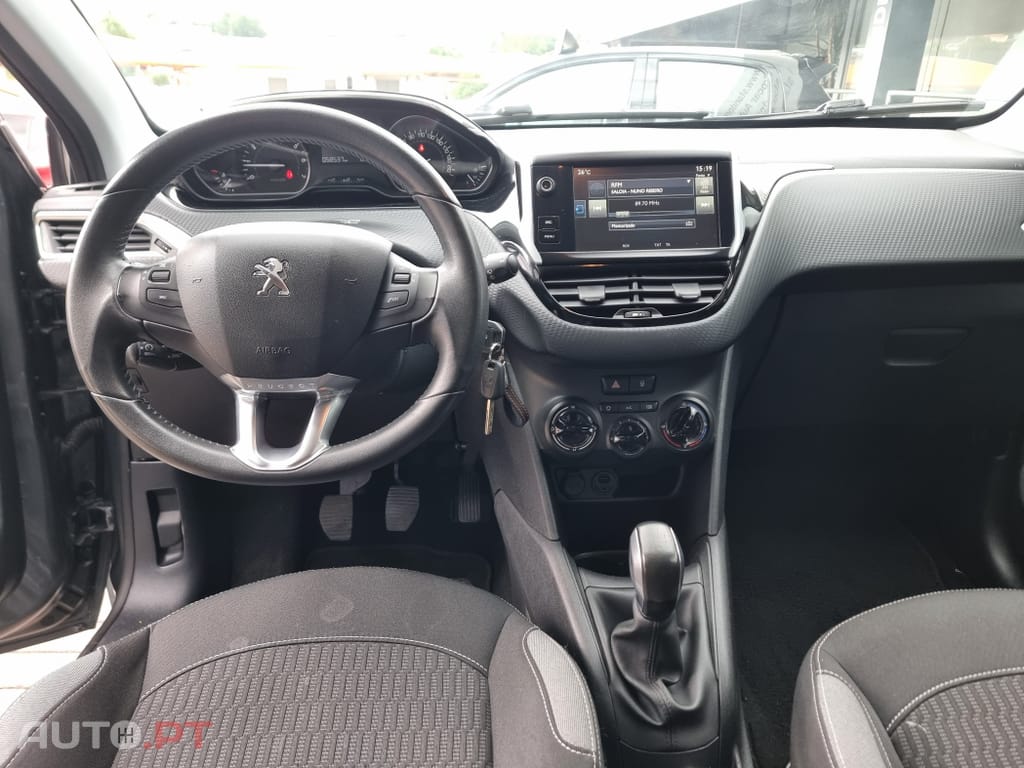 Peugeot 208 1.2 PureTech Style