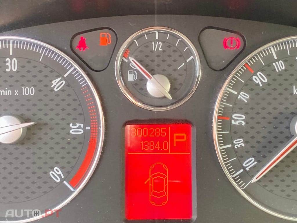 Peugeot 407 2.7 HDi V6
