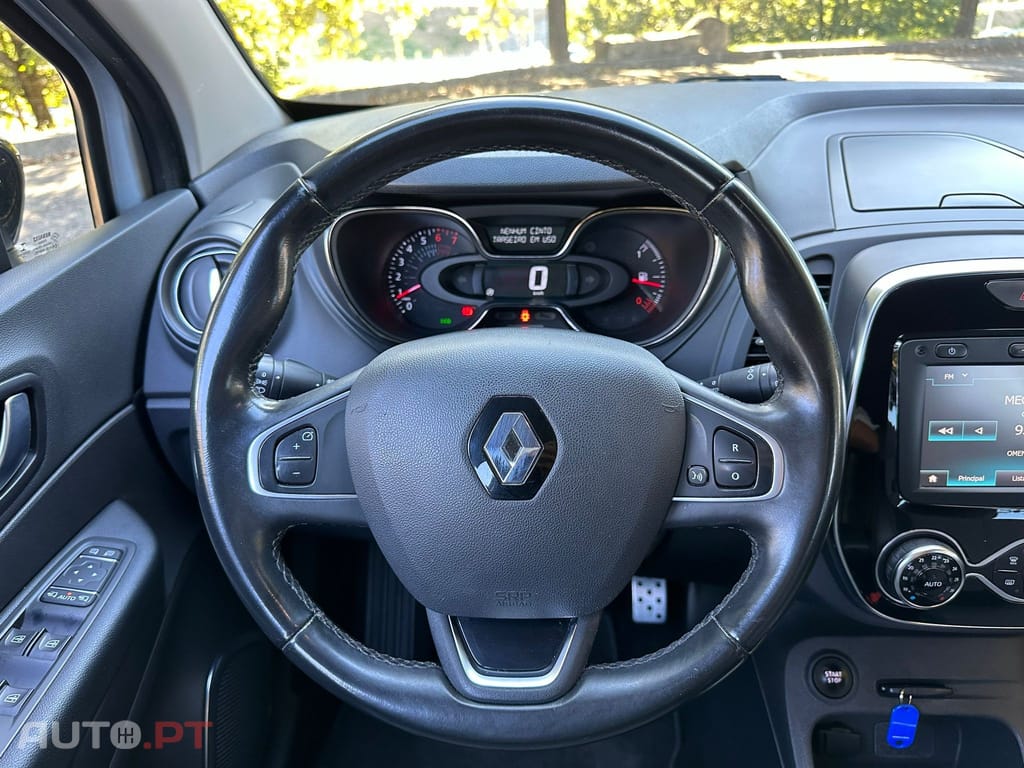 Renault Captur 1.2 TCe Initiale Paris