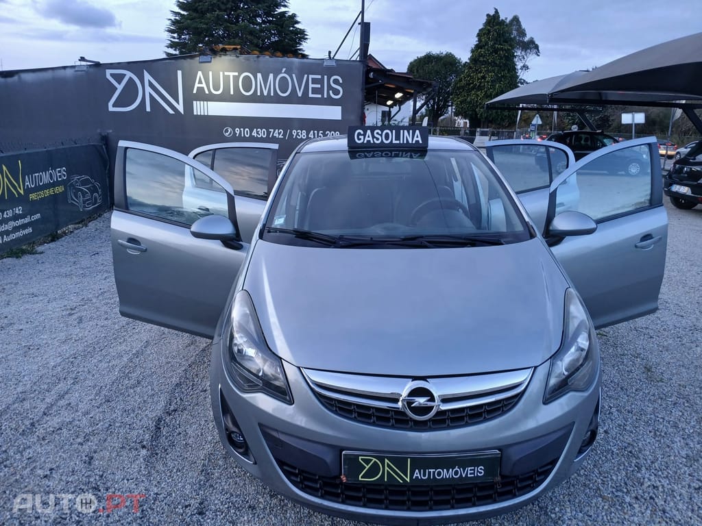 Opel Corsa 1.2 Enjoy