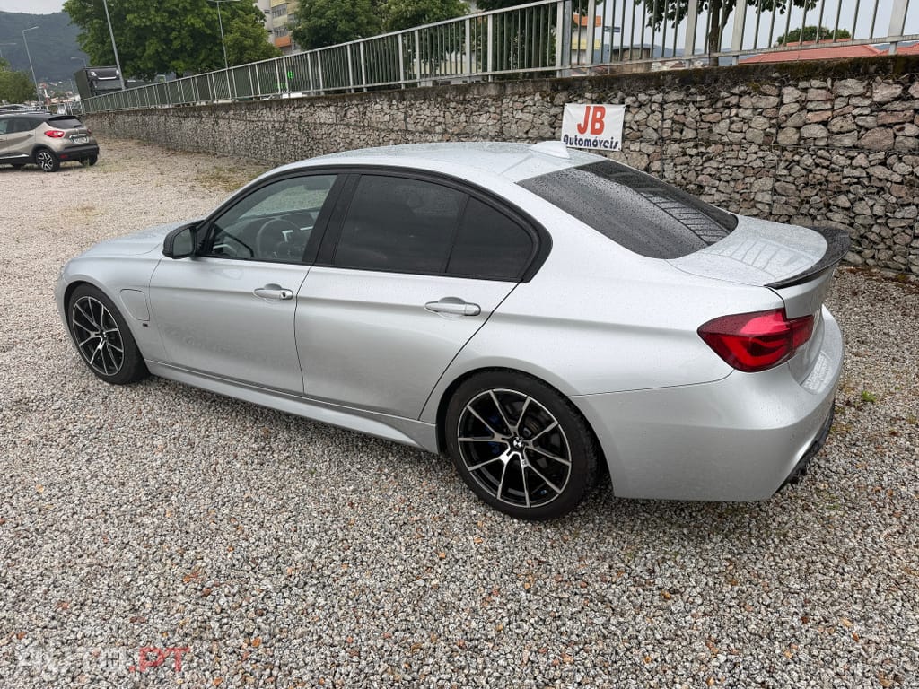 BMW 330 e iPerformance Pack M