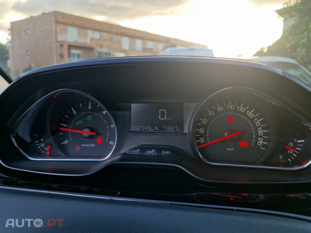Peugeot 208 1.4 HDi SE Style