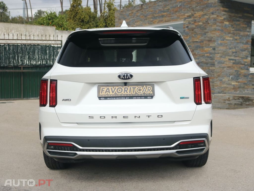 Kia Sorento 1.6 T-GDI PHEV Concept+SRF