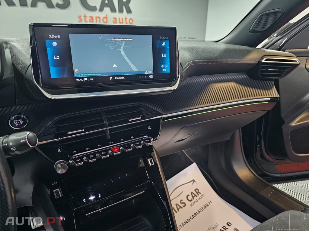 Peugeot 2008 1.2 PureTech GT EAT8