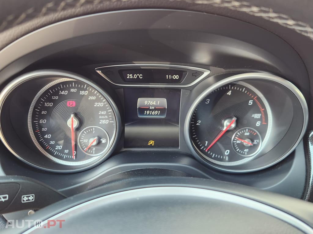 Mercedes-Benz CLA 180 d Shooting Brake Urban