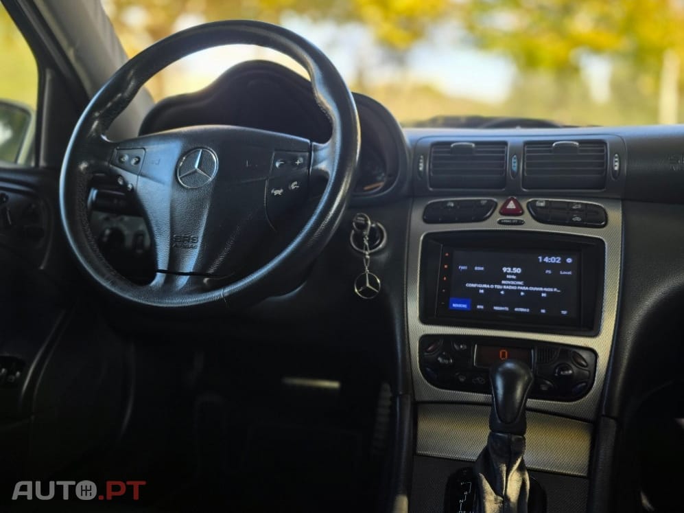 Mercedes-Benz C 220 Outro