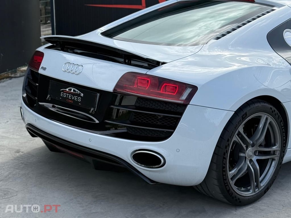 Audi R8 5.2 FSI quattro S tronic