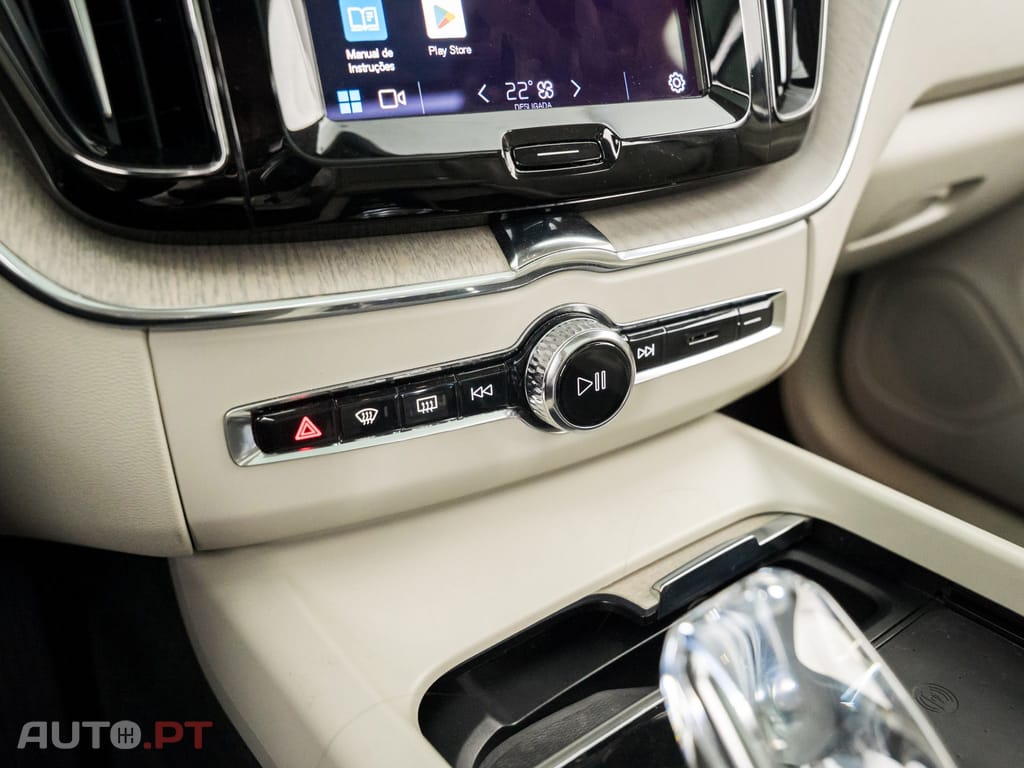 Volvo XC60 2.0 T6 PHEV Inscription AWD