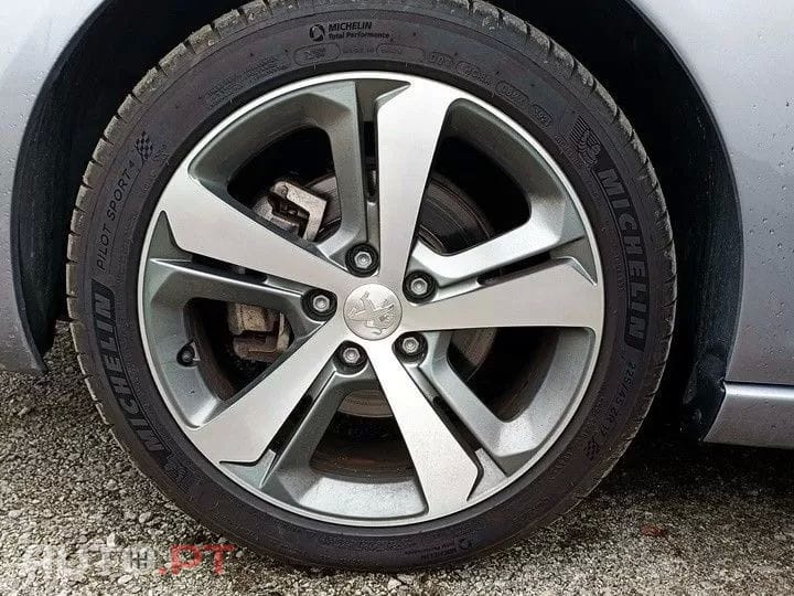 Peugeot 308 1.2 PureTech GT Pack