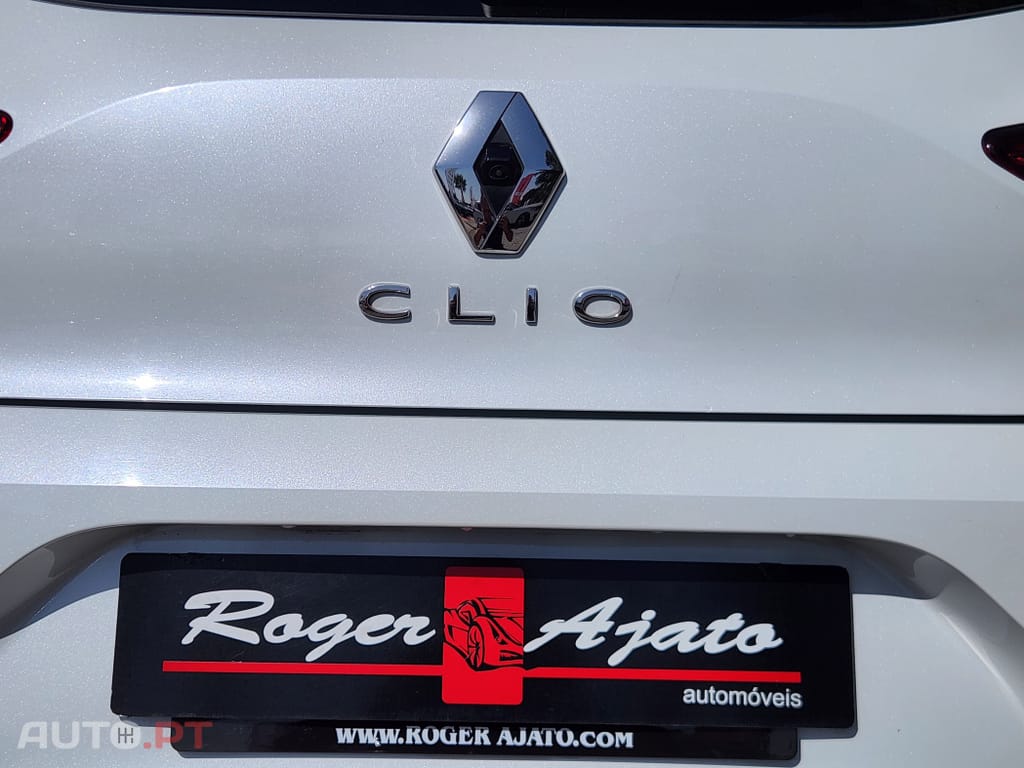 Renault Clio 1.6 E-Tech Intens