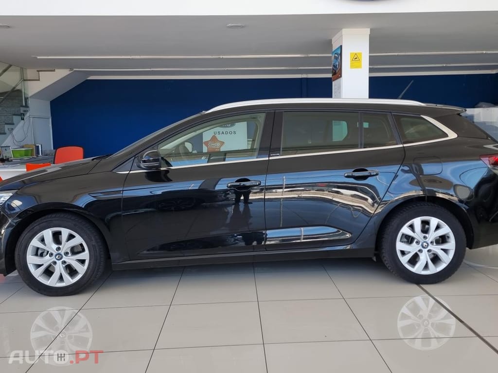 Renault Mégane Sport Tourer  1.6 E-Tech Plug-In Intens