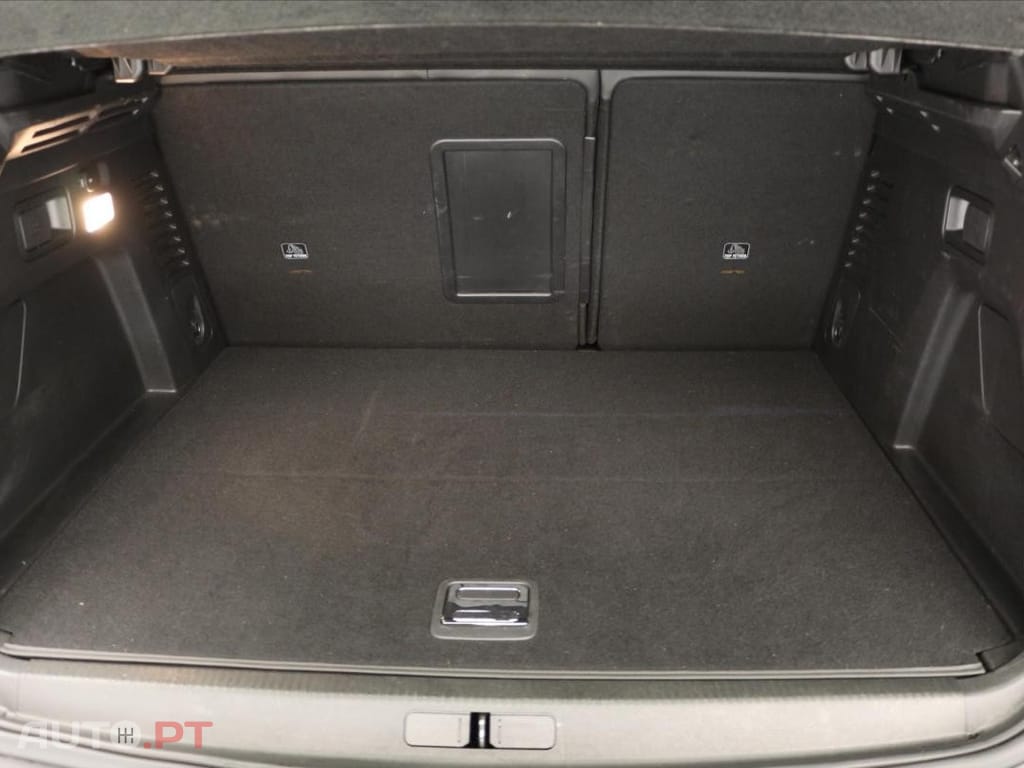 Peugeot 3008 1.6 Hybrid Allure Pack e-EAT8