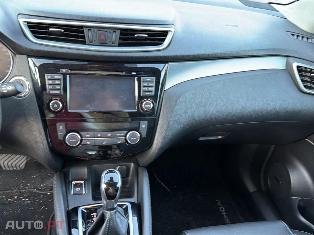 Nissan Qashqai 1.2 DIG-T Tekna Xtronic 360