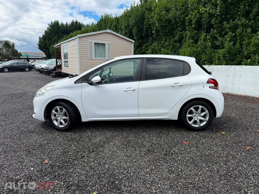 Peugeot 208 1.6 BlueHDi Style