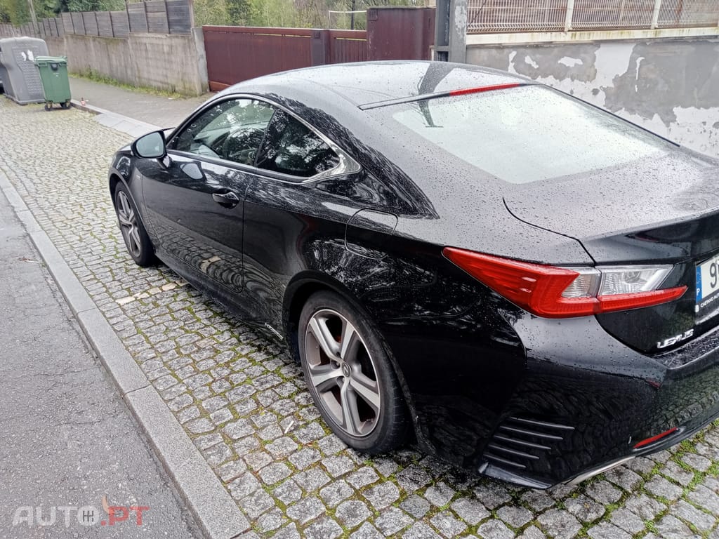 Lexus RC 300h