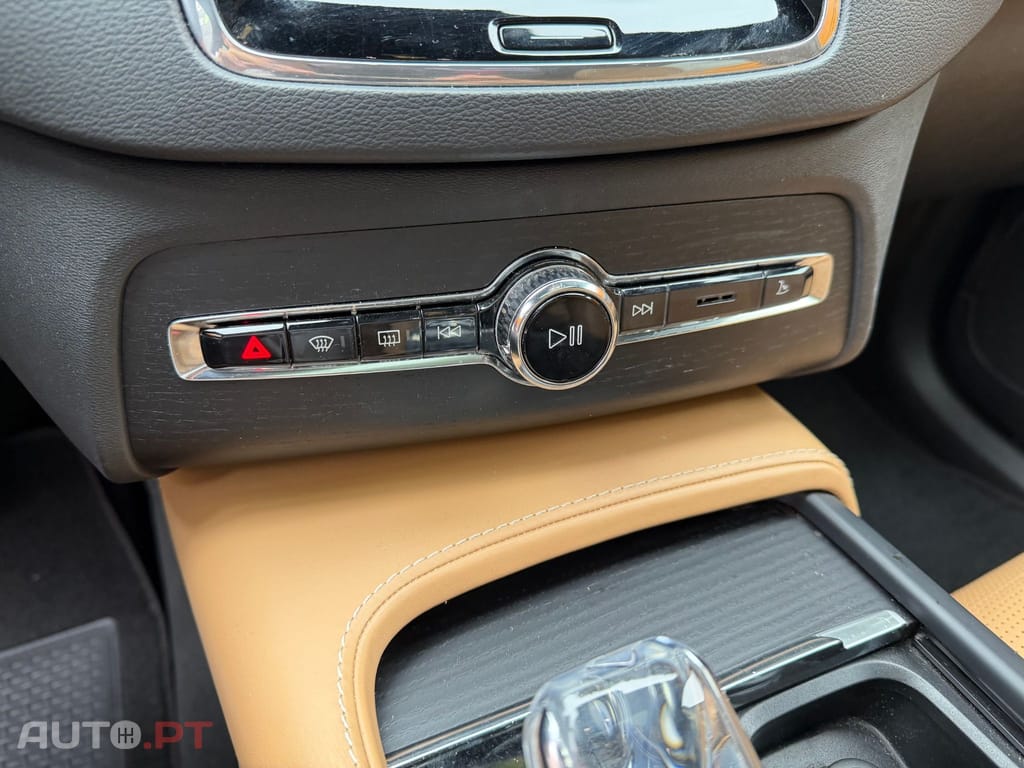 Volvo XC90 B5 Inscription