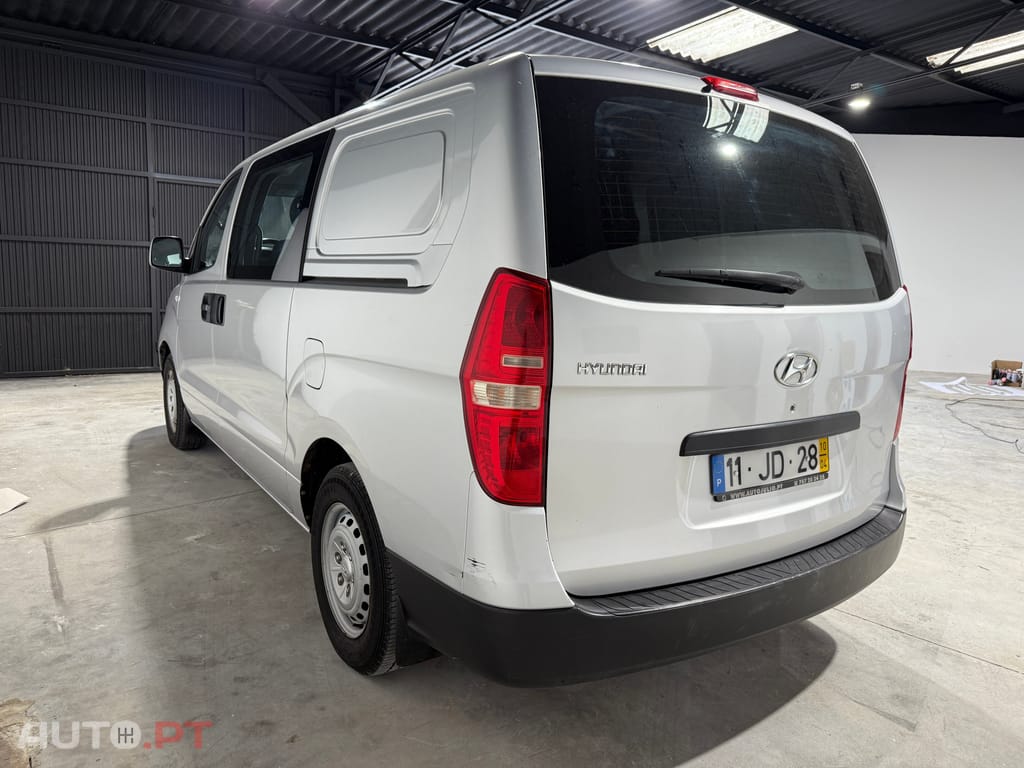 Hyundai H-1 2.5 CRDi