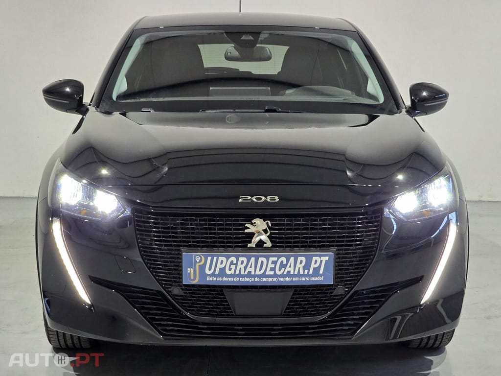 Peugeot E-208 50 kWh Allure Roadtrip
