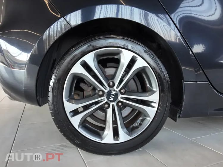 Kia Ceed 1.6 CRDi GT Line