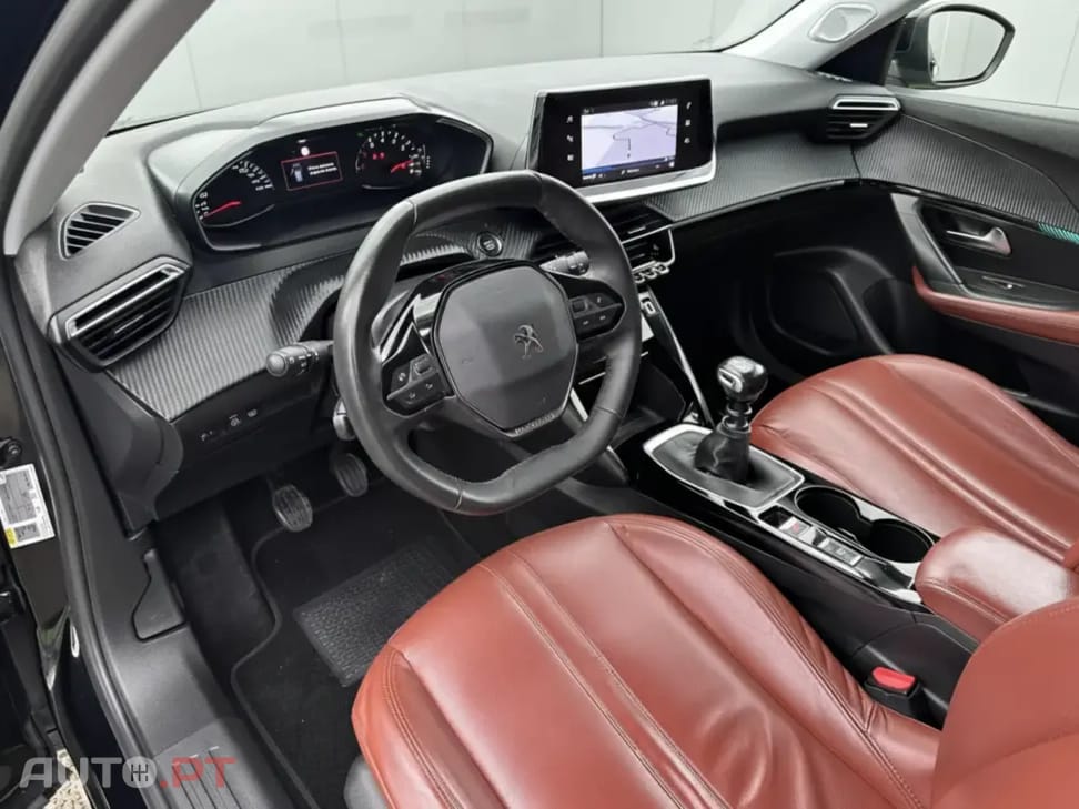 Peugeot 2008 1.2 PureTech Allure Pack