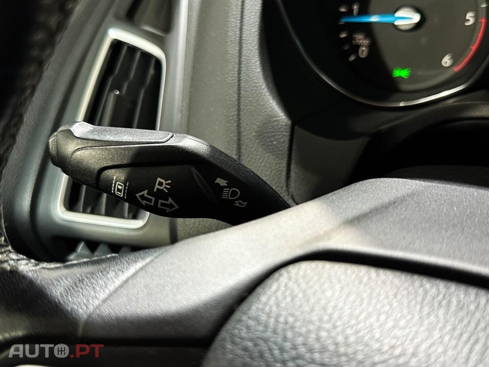 Ford Focus 1.5 EcoBlue S&S Aut. TITANIUM DESIGN