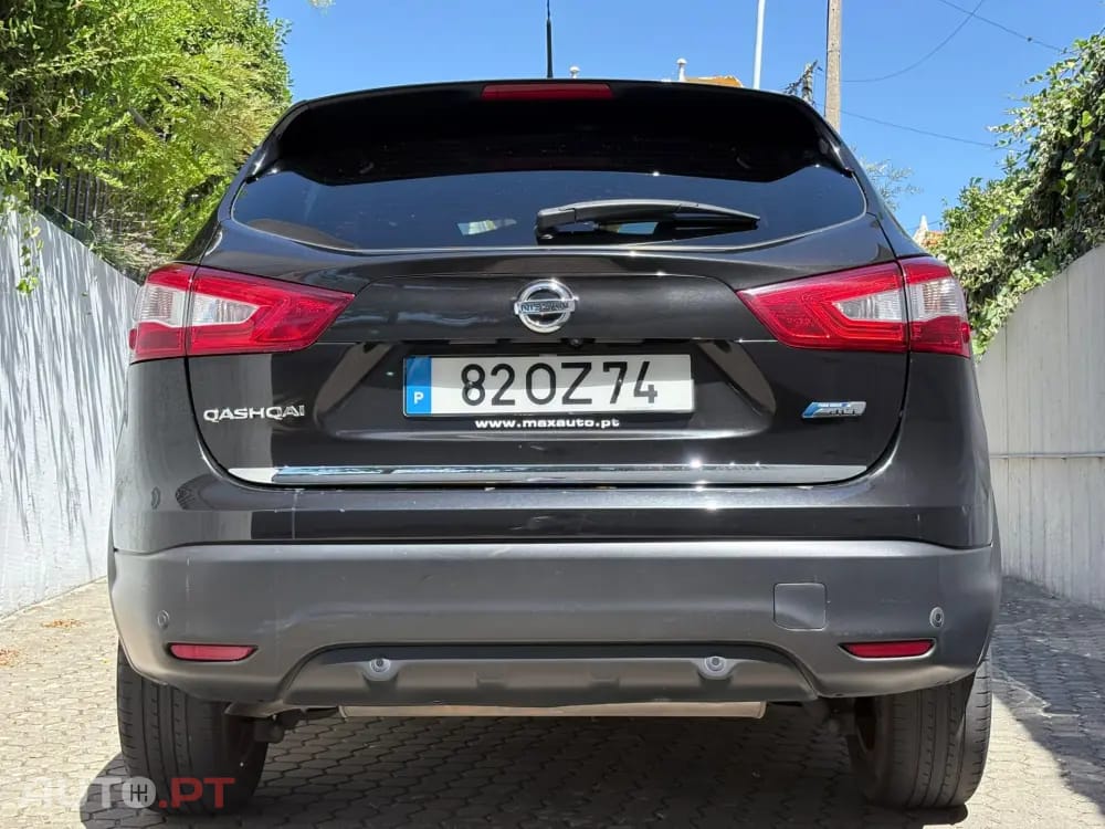 Nissan Qashqai 1.5 dCi Tekna Premium 17 Alcantara