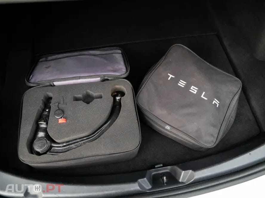 Tesla Model 3 Long Range AWD Dual Motor