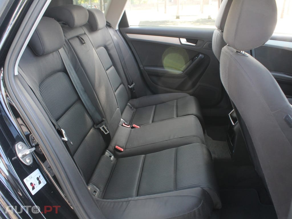 Audi A4 Avant 2.0 TDI Business Line