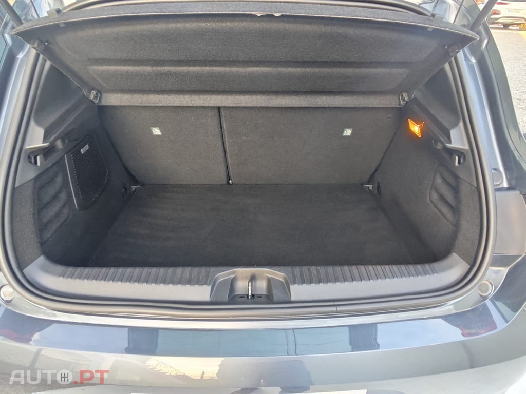 Renault Clio TCe 100 INTENS