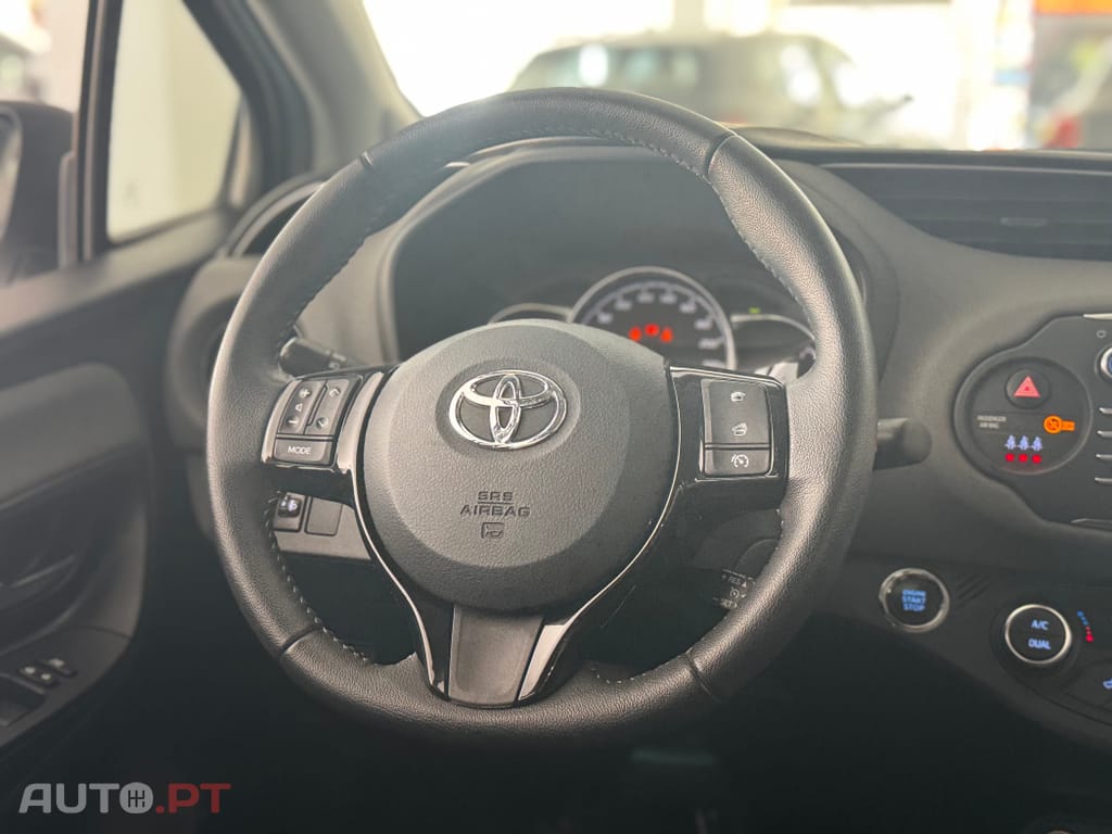 Toyota Yaris 1.5 VVT-i Exclusive+Pack Luxury