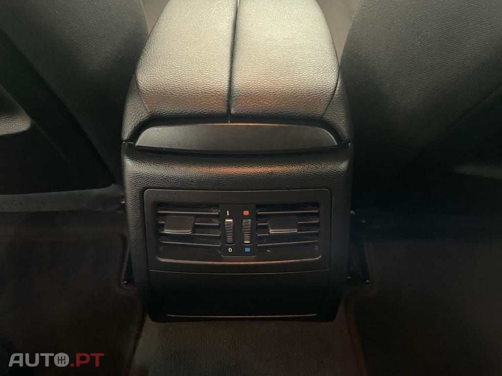 BMW 318 d Navigation Sport