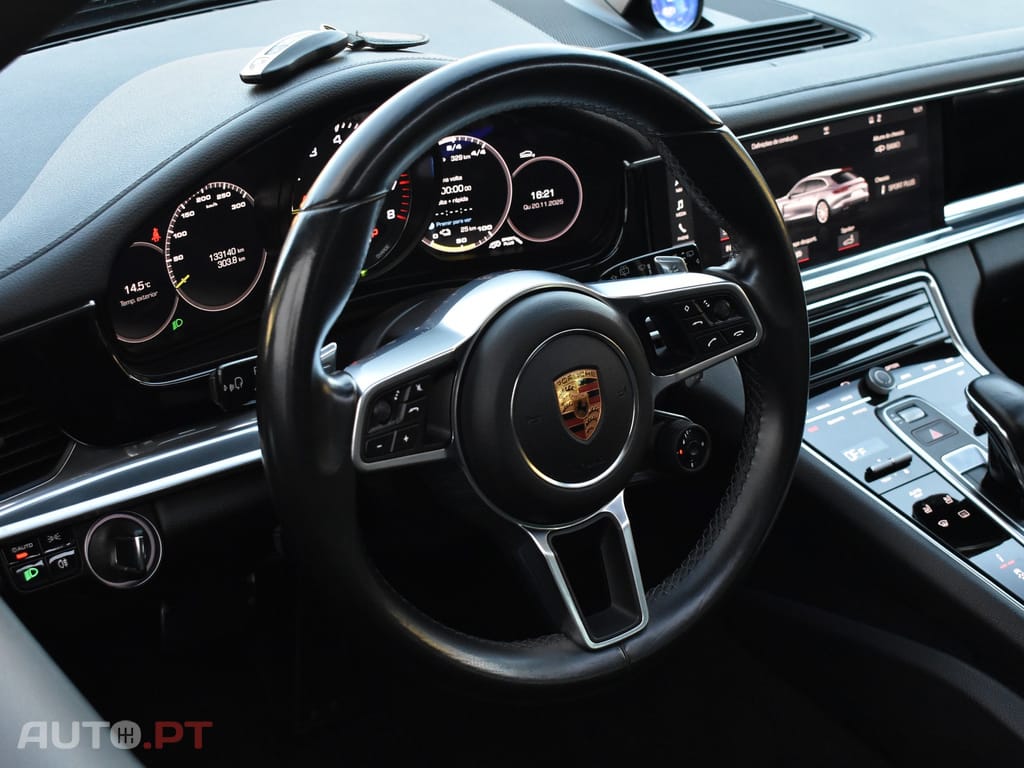 Porsche Panamera ST 4 E-Hybrid