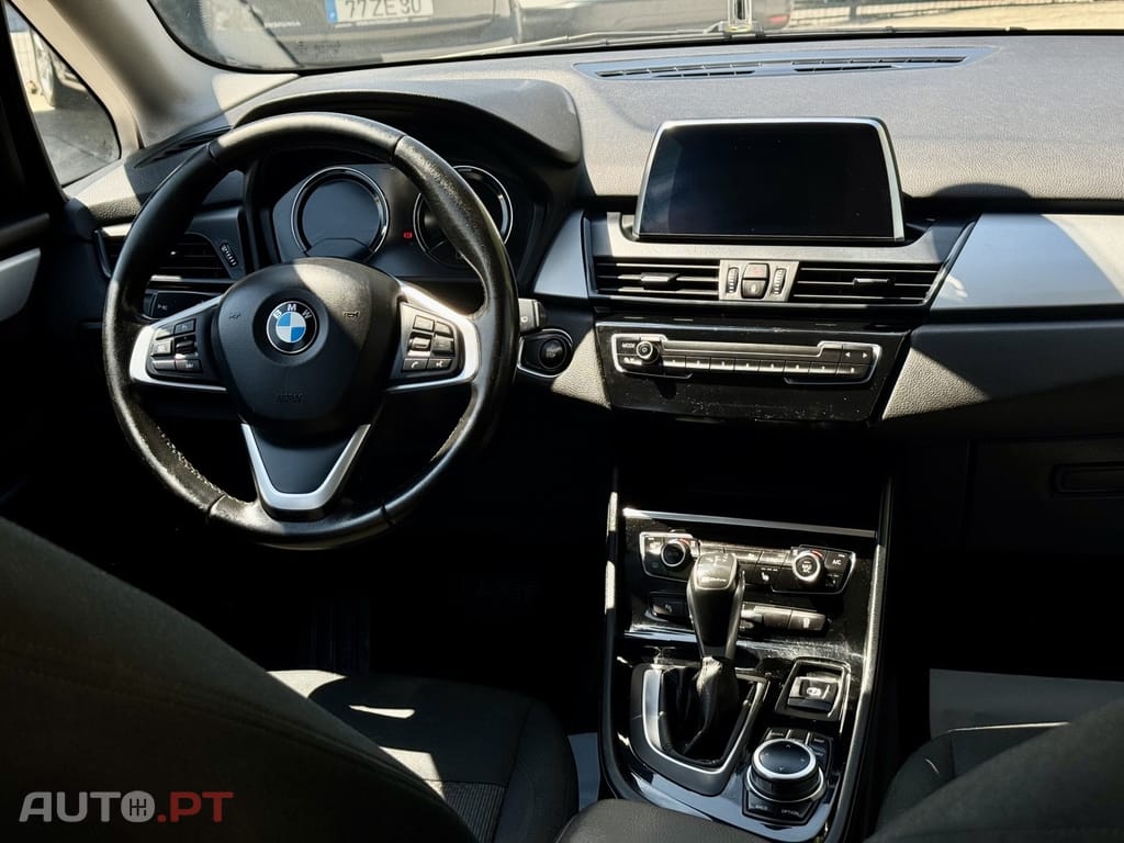 BMW 225 Line Sport
