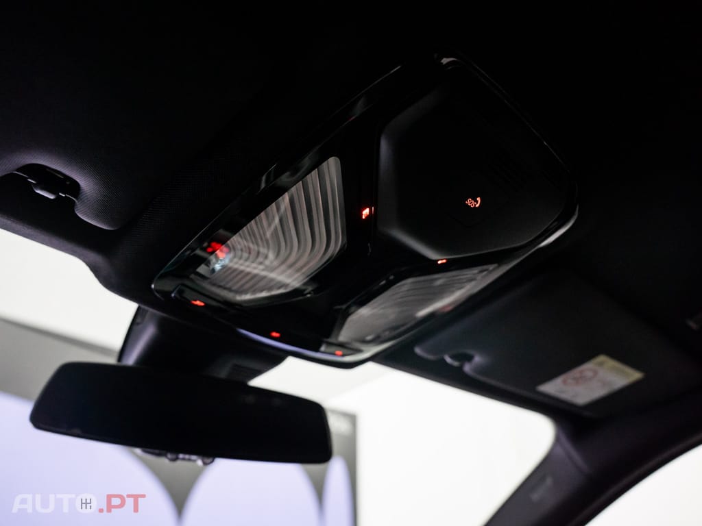 BMW 320 e Touring Corporate Edition Auto