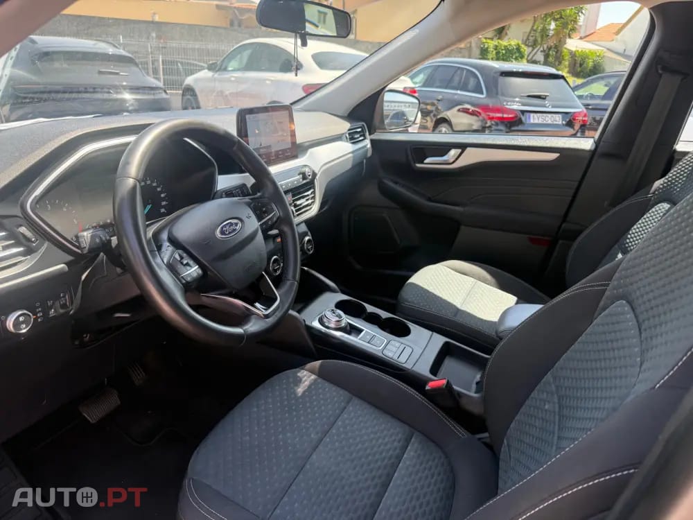 Ford Kuga 1.5 TDCi EcoBlue Titanium Aut.