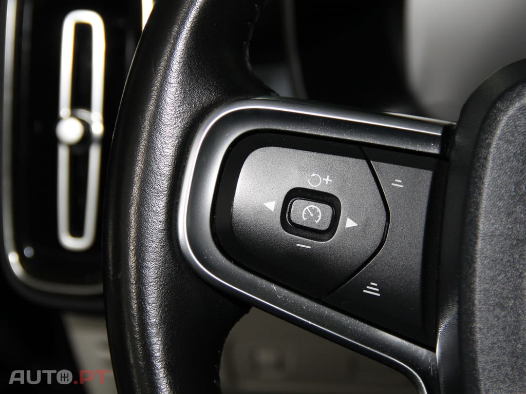 Volvo XC40 2.0 D3 Momentum