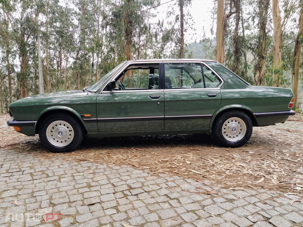 BMW 520 i E28