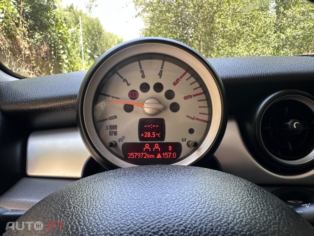 MINI Cooper Cooper D