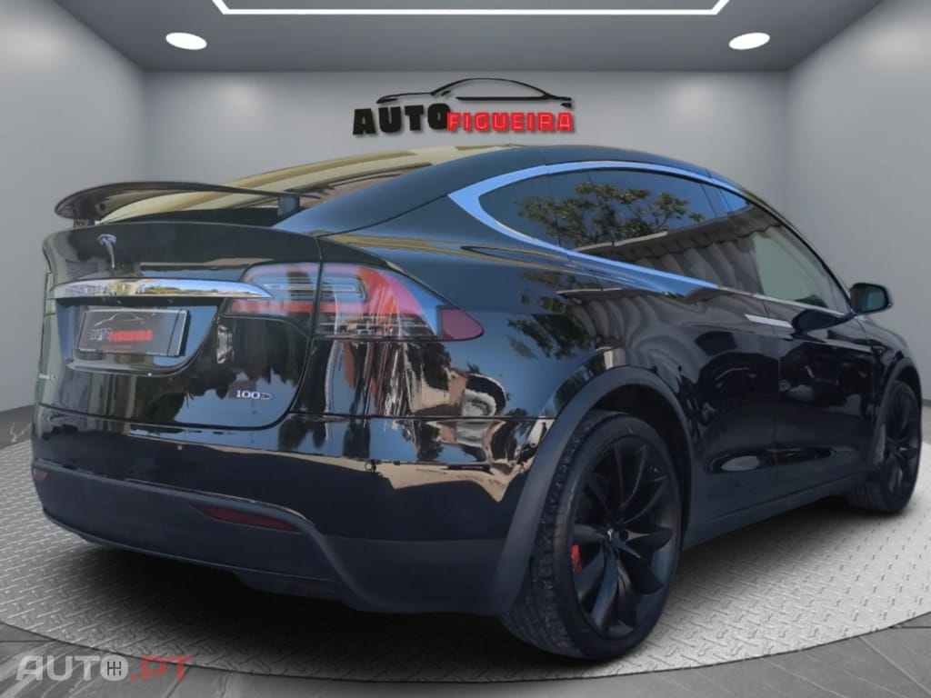 Tesla Model X 100D