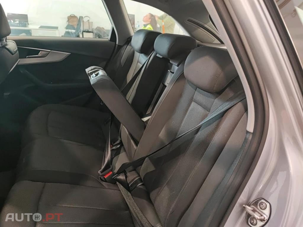 Audi A4 Avant 35 TDI S tronic