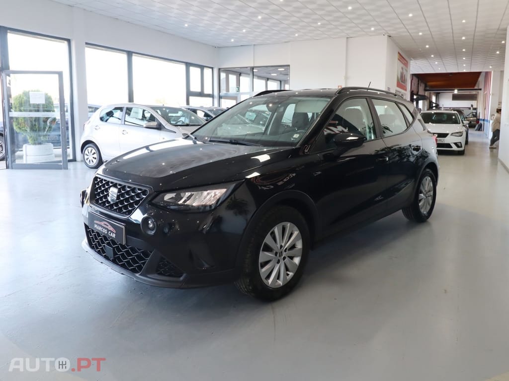 SEAT Arona 1.0 TSI Style — fotografia 3